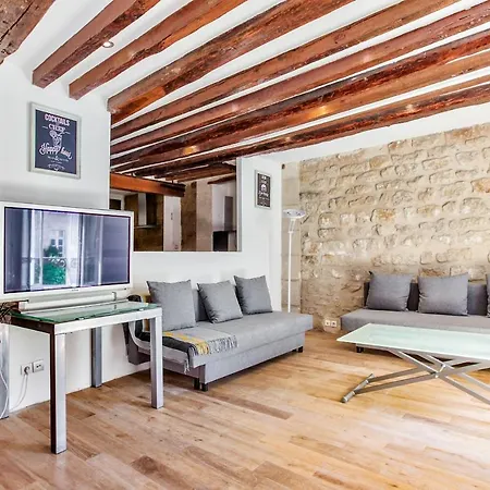 43- Parisien Flat Boulevards Париж